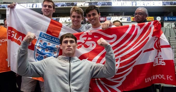 Darren Till with other Liverpool fans