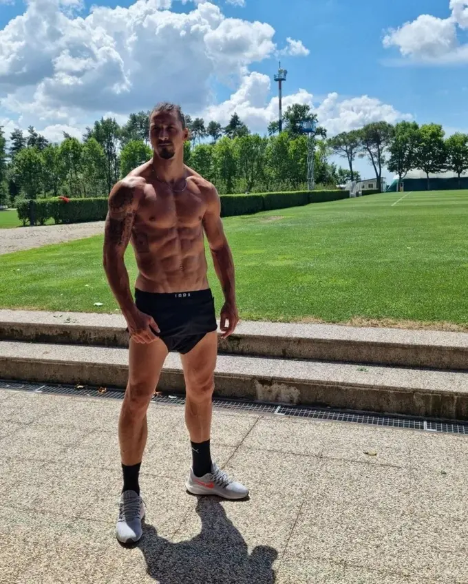 Zlatan Ibrahimović Zlatan Ibrahimović