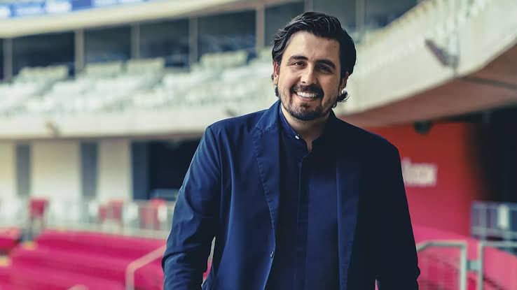 Amaury Vergara. Amaury Vergara.