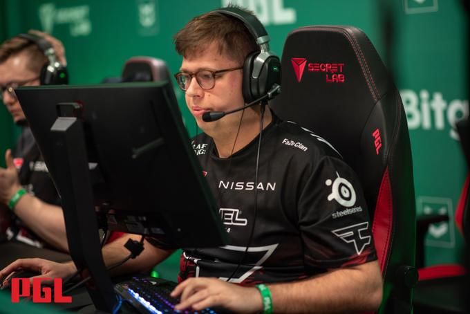 Leveling Up Your Game: Tips from Pro CS:GO Players