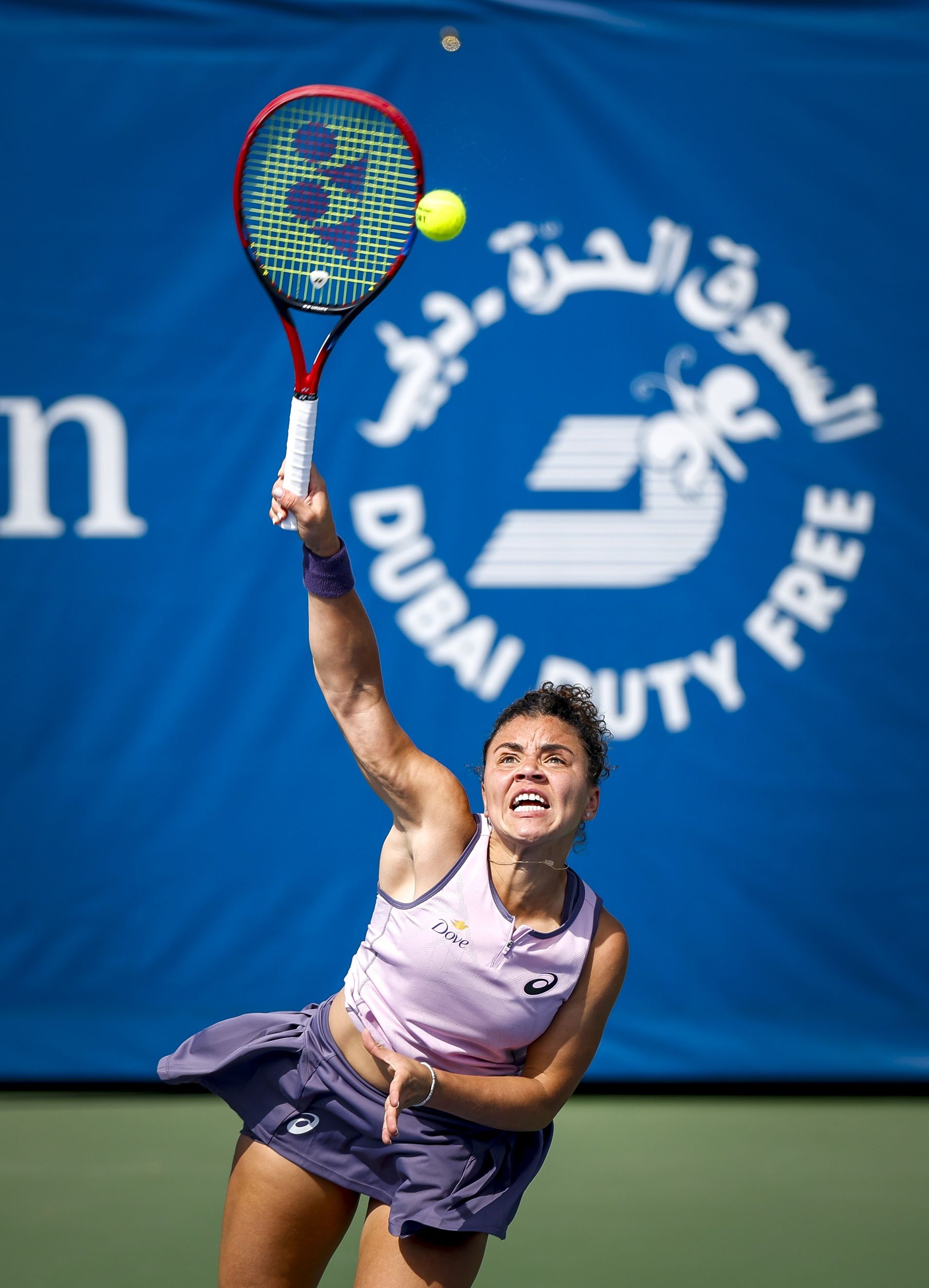asmine Paolini's title defence concludes with injury in match against Sofia Kenin asmine Paolini's title defence concludes with injury in match against Sofia Kenin