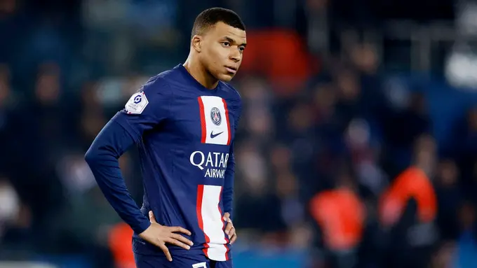 Kylian Mbappe's team gets $330 million offer from Saudi Arabia club for the French soccer star