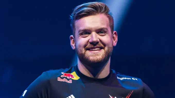NiKo (G2) NiKo (G2)