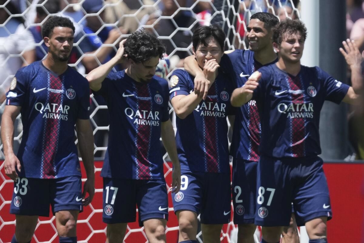 PSG vs. Atalanta PSG vs. Atalanta