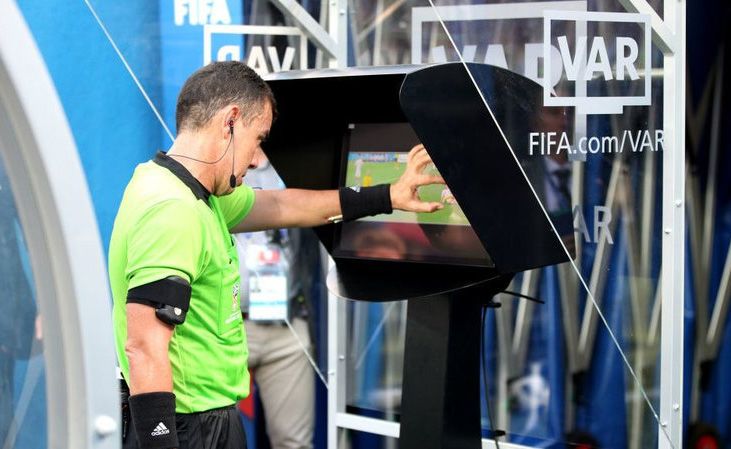 FIFA, VAR