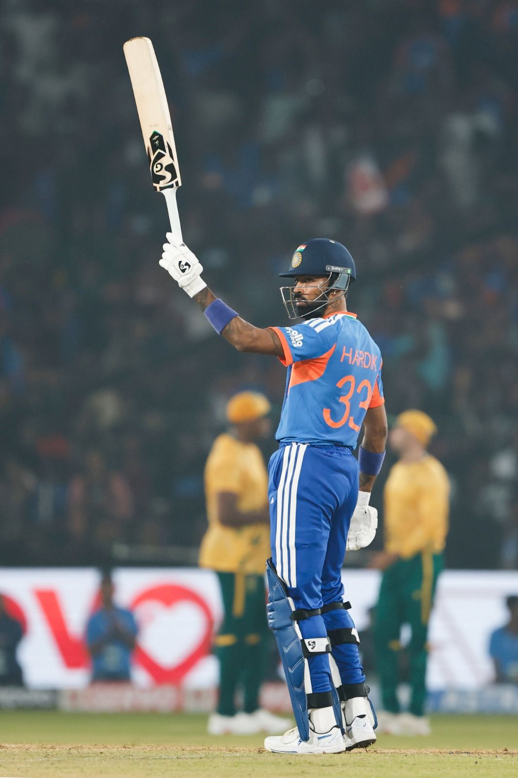 Hardik Pandya celebrates his fifty. @BCCI/X Hardik Pandya celebrates his fifty. @BCCI/X