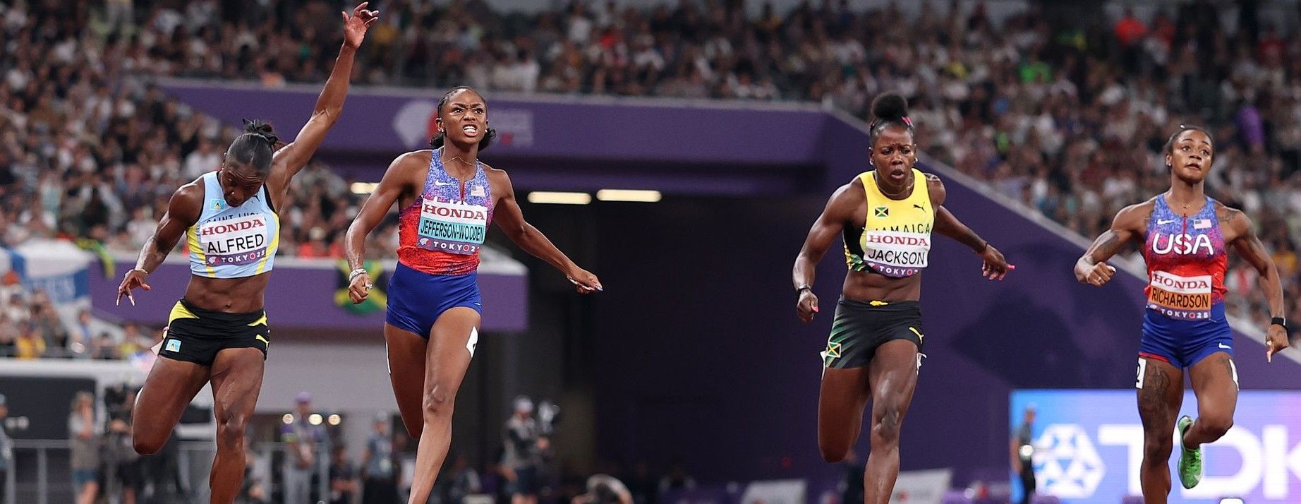 (2nd left) American Melissa Jefferson-Wooden steals the show in the women's 100m. @Worldathletics