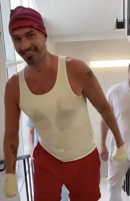 Screenshot from the video of Roman Kostomarov