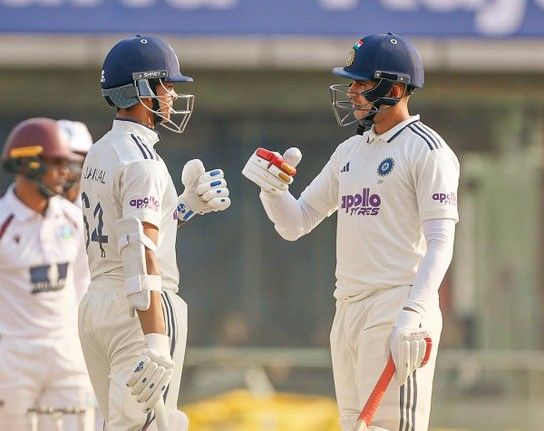 Yashasvi Jaiswal and Shubman Gill on Day 1 of the second Test. @BCCI